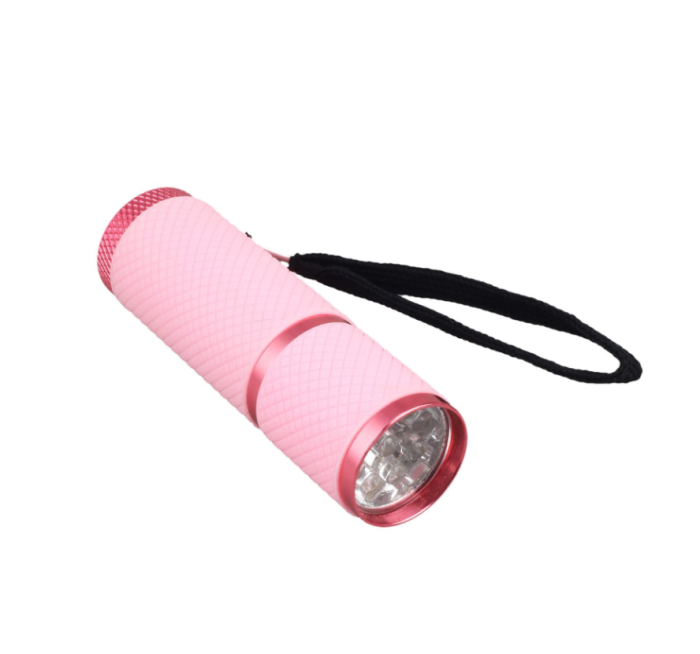 LED-фонарик на батарейках